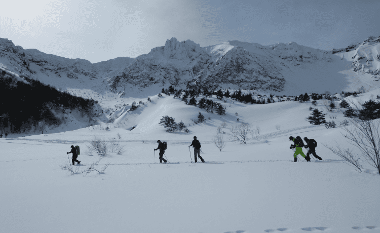 スノーシューハイキングイメージ写真